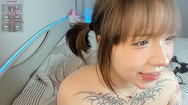 Nixiee - massage naked boobs