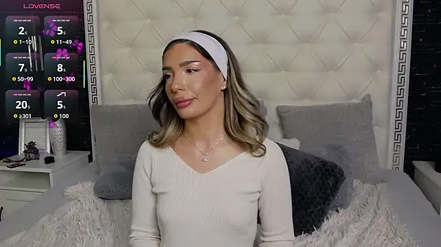 Quinn_Ivy - Get me naked and wet 💦🥵