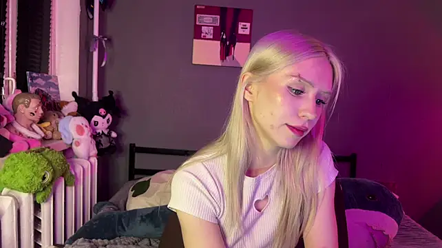 Sexy_cute18 - suck my finger