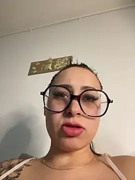 Queenlo_xxx - gagne 2 vidéos💦