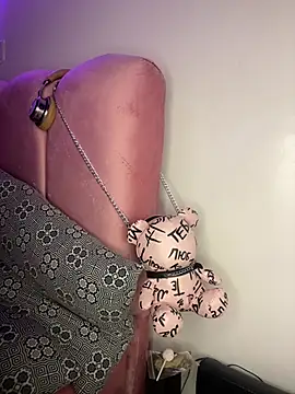 Naughtynovaaa - Use a rose 🌹
