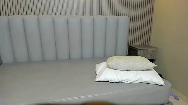Marian_Lov3 - To slap someone's buttBlack kiss
