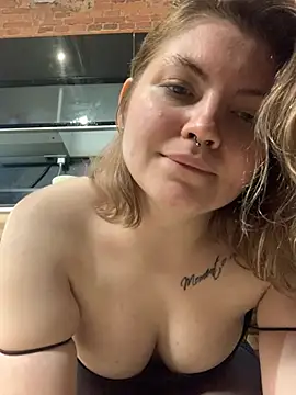 SarahStanleyyy - 🎁try to bite tits of my stepsister🎁