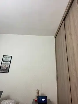 Valeria4 - suck ass in doggystyle