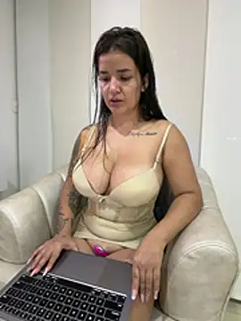 Lau_goddess_ass - full nude + clap ass