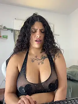 Shurabig - play with our tits