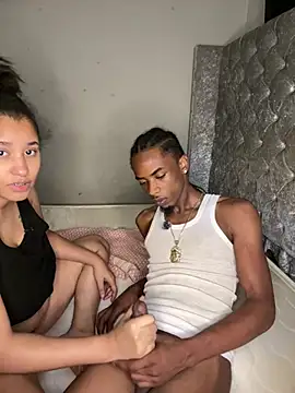Jassielde26 - Le chupo el pene
