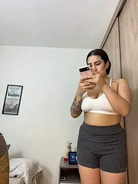 Valeria4