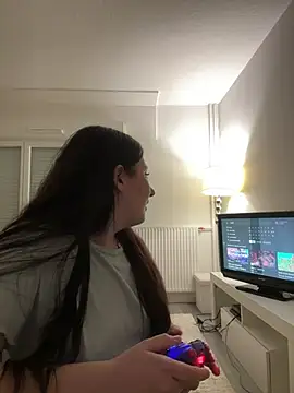 Angela80 - Objet dans la chatte