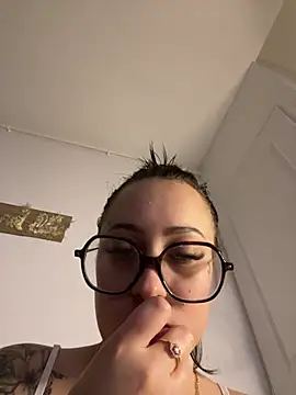Queenlo_xxx - lolo suceee gorge profonde💦