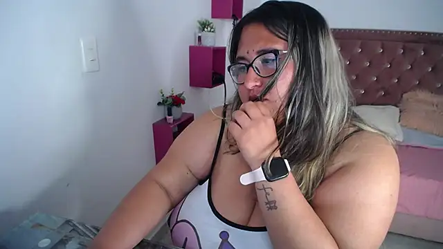 HoneyBunnyBBW - titsfuck