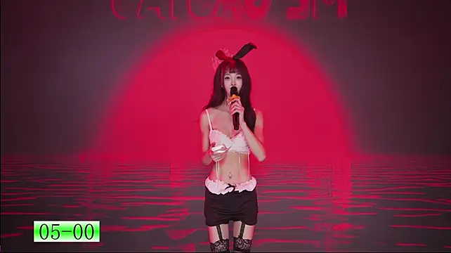 GuaiGuai616 - 小鱼 第1关 脱掉上衣 舞蹈继续 Take off one's shirt