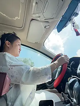 Amy1688 - 脱内裤直播一分钟
