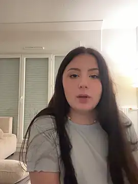 Angela80 - Brosse dans la chatte