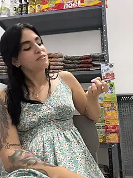 Victoria_Rosess - PUSHH MY NIPPLES