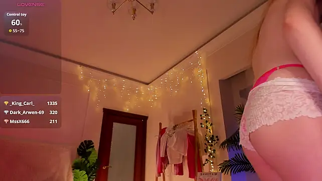 MarietteSolina - cum on my stomach 👀
