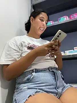 Chloefixxx - SHOW US THAT PUSSY CLOSEUP
