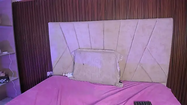 Milf_Lucy69 - rub pussy