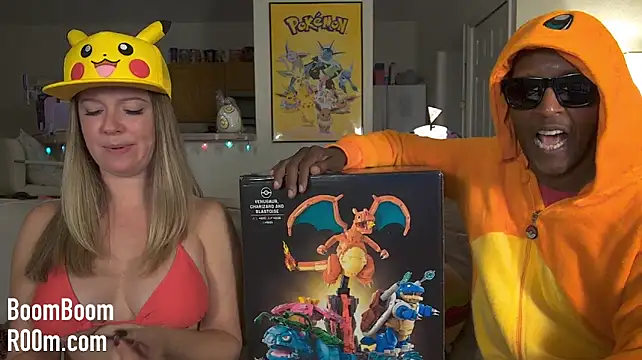 Boomboomr00m - Naked Lap Dances + Pole Show (3 Songs)