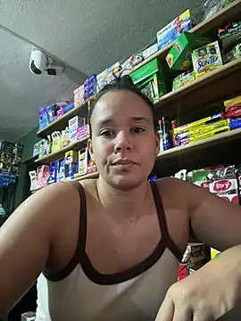 Lannabellx - Play with my boobs in the store 🤫