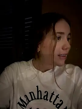 ShelbyHagen - Squirtttt en baño público