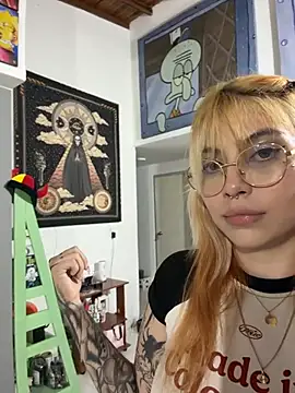 YunoRose_ - stand up and turn around👩🏻‍🦰💕