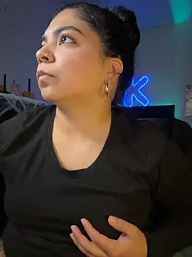 Kimmiakiss22 - Make Me Wet