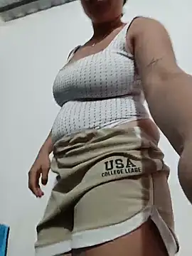 Mommy-Hot - Strange Touch my Tits in park public
