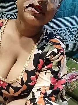 Jara_210 - Boobs show