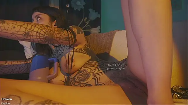Janne_maybe - Full naked tease