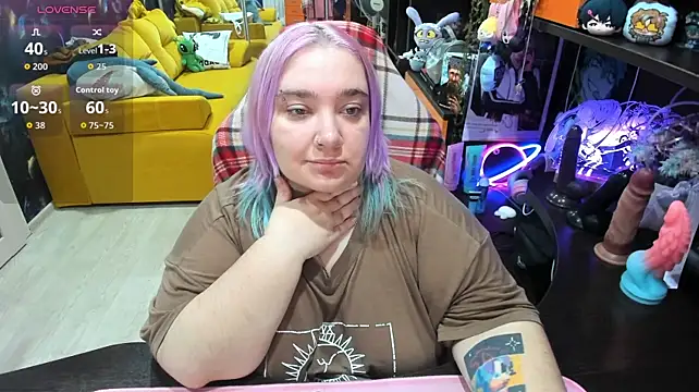 Softie_Sofy - Pussyfuck with black big toy~( •̀ ω •́ )