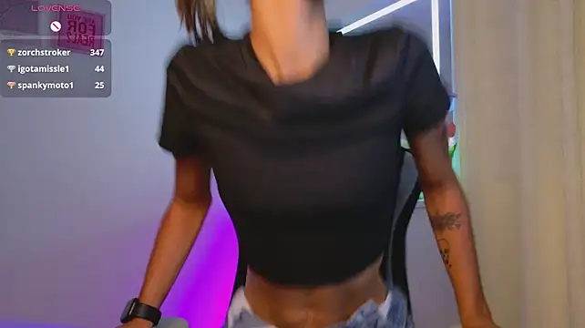 Brunetteadams_01 - spank ass