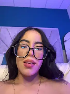 TopDollXXX - 3 FINGERS INSIDE PUSSY