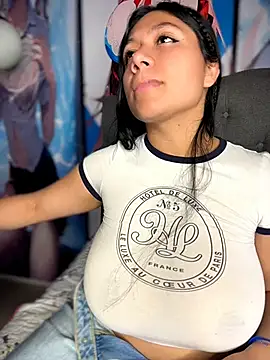 Im_Little - show ass🥵😏💦💦