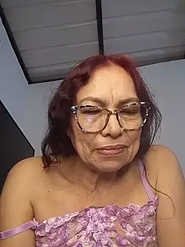HOT_LATINA20 - Oil in ass