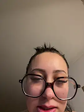 Queenlo_xxx - gagne 2 vidéos💦