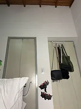 YunoRose_ - Naked me + rub my pussy 👩🏻‍🦰💕