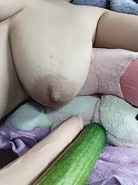 Bigboobs909 - Help Me Cum