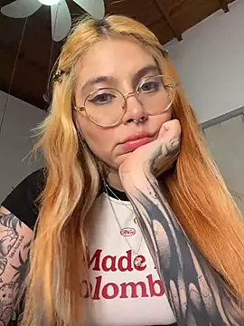 YunoRose_ - Naked me + rub my pussy 👩🏻‍🦰💕