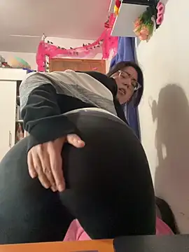 Indiegirl666 - Show boobs