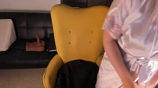 Adriana71 - CREAM ON ASS