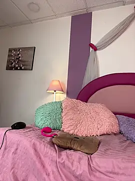 Stephanie_golden1 - but plug