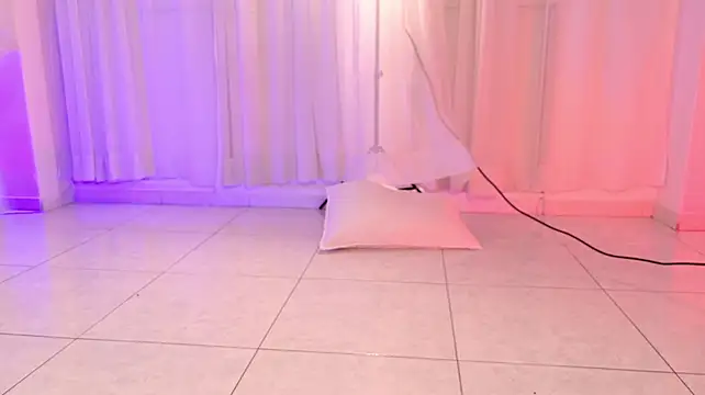 Trixxie_18 - Hard twerk + squirt
