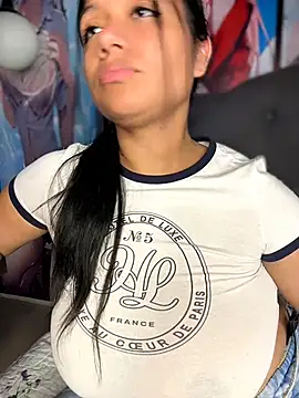Im_Little - show tits😏💦