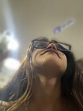 Lilith_Vera - RUB PUSSY OFF PANTY