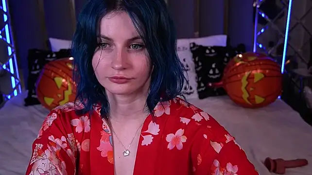 AlisaGracee - topless massage
