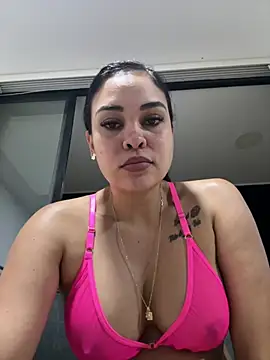 FOX_LATINA - Full naked + Spank ass X 20 🥵🥵😈😈👿🍑