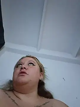 Miley_jensen - deep, with a very open throat