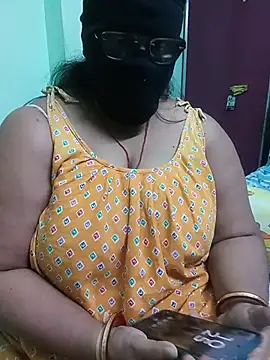 Monaa - Cucumber fucking, belan fucking in live