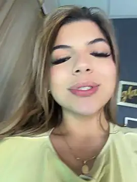 AngelBlushXXX - FUCK LISAS PUSSY WITH STRAPON 🍆😽🔥